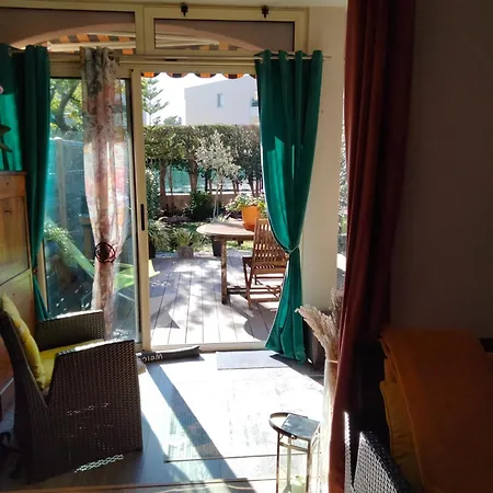 Apartamento Castel Garden *